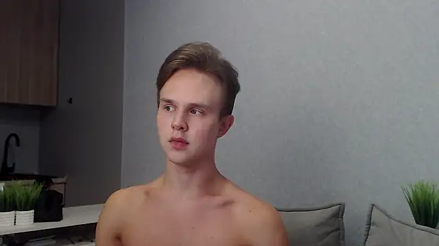 Snapshot of MartinMendez chatting on September 21, 1:02 pm MartinMendez online show from September 21, 1:02 pm