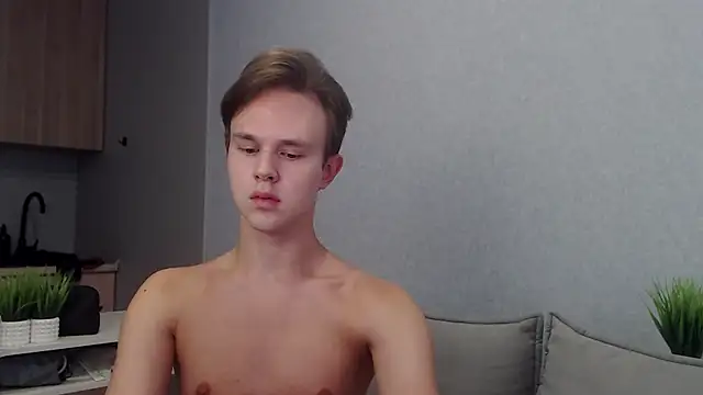 Snapshot of MartinMendez chatting on October 4, 7:39 am MartinMendez online show from October 4, 7:39 am