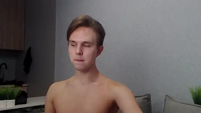 Snapshot of MartinMendez chatting on October 30, 11:00 am MartinMendez online show from October 30, 11:00 am