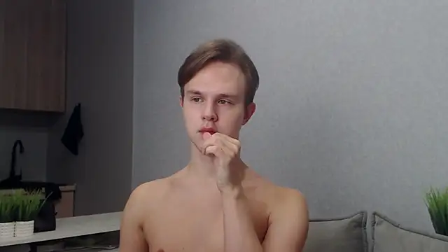 Snapshot of MartinMendez chatting on November 13, 9:30 am MartinMendez online show from November 13, 9:30 am