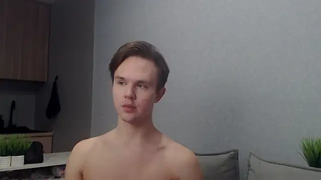 MartinMendez online show from March 8, 5:50 pm