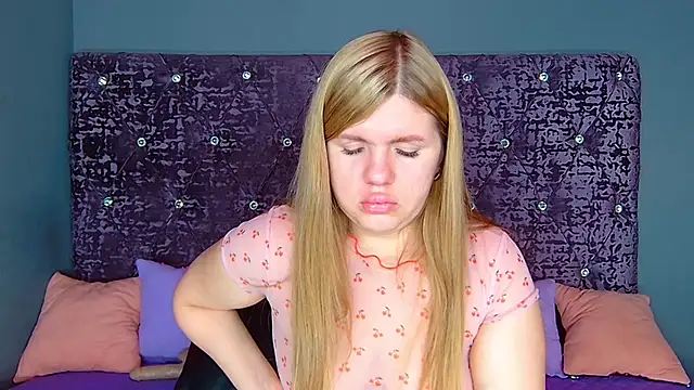 NoraBigAss online show from November 10, 1:04 am