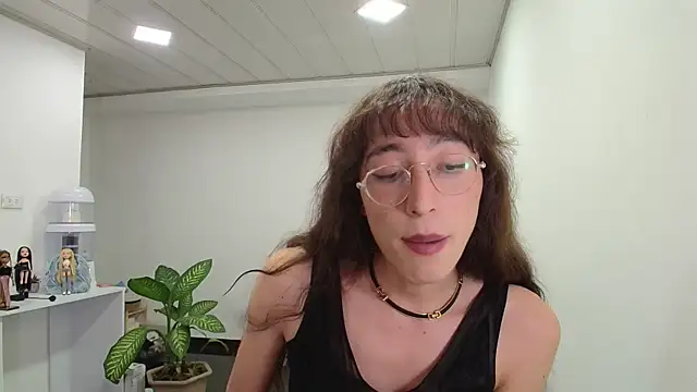 NicoleCortez online show from February 1, 2:37 am