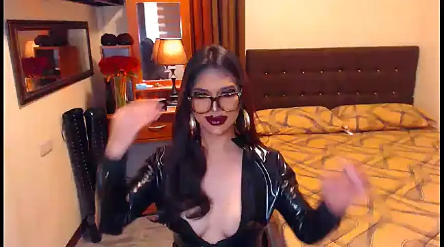 EXTREMELYDOM online show from December 21, 6:30 am