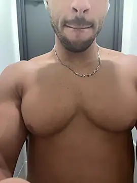 Snapshot of pimentfort77 chatting on February 7, 11:45 am pimentfort77 online show from February 7, 11:45 am