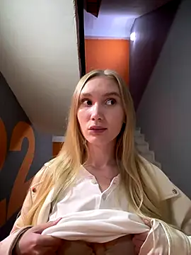 MariaTull online show from September 14, 9:25 pm