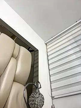 ALISSON FOXXX1 online show from September 11, 9:59 pm