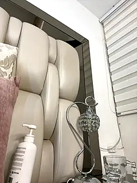 ALISSON FOXXX1 online show from October 26, 12:55 pm