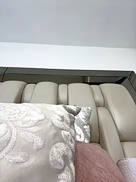 ALISSON FOXXX1 online show from December 17, 12:55 pm