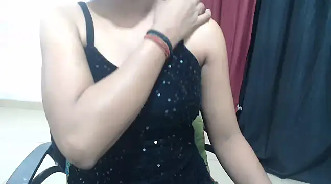 Snapshot of sexy_vani1 chatting on March 23, 12:15 am sexy vani1 online show from March 23, 12:15 am