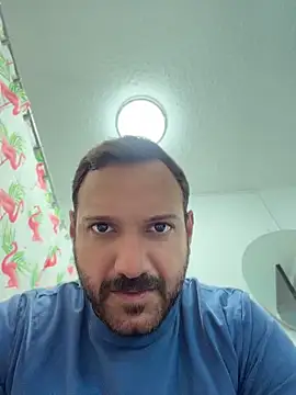 JonJ0 online show from June 7, 5:06 pm