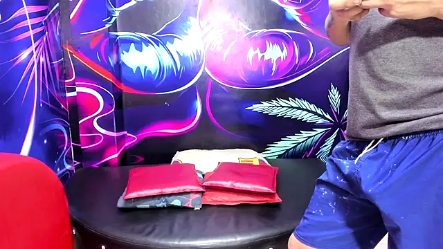 miacam-hot online show from October 29, 3:25 pm