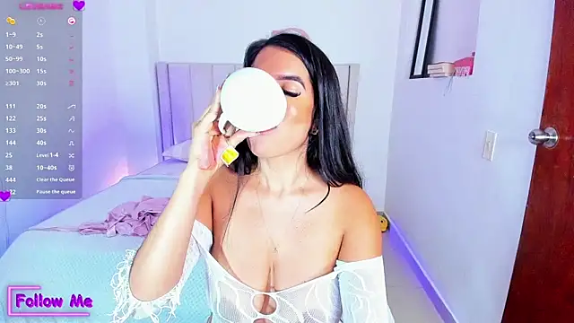 sheirysex  online show from January 8, 6:20 am