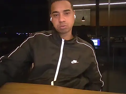 Juninho10c online show from November 22, 5:06 am