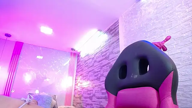 SalmaTits online show from February 20, 6:02 pm