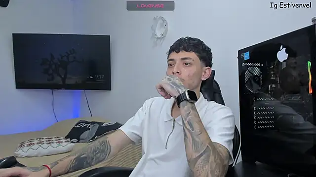 steve latin online show from February 19, 2:18 am