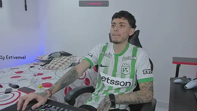 steve latin online show from February 26, 1:59 am