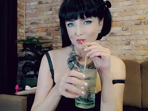 Snapshot of _Alexis_Bloom_ chatting on February 2, 6:26 am  Alexis Bloom  online show from February 2, 6:26 am