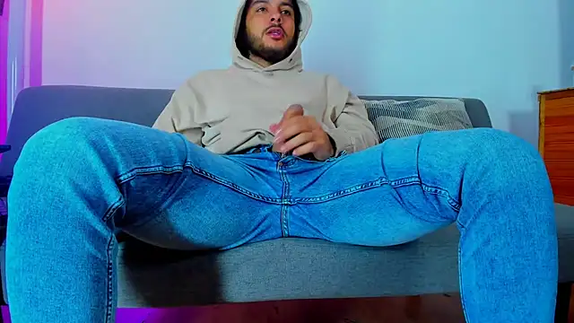 Snapshot of tuyo1995 chatting on November 26, 3:24 pm tuyo1995 online show from November 26, 3:24 pm