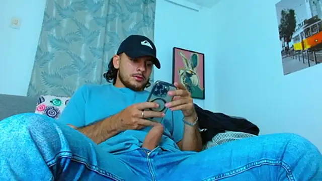 tuyo1995 online show from February 19, 4:36 pm