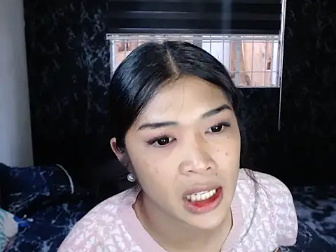 Maria-Moore online show from April 14, 9:48 am