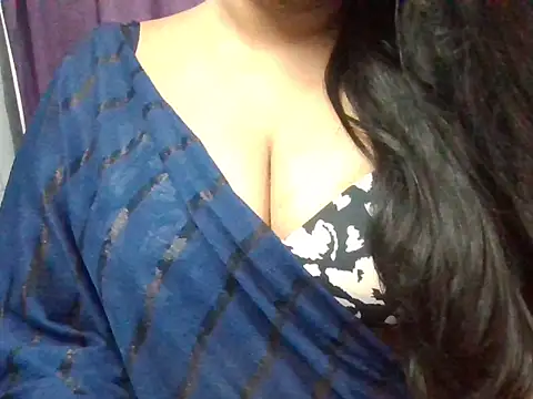 Snapshot of Roopshikha39 chatting on June 16, 6:32 pm Roopshikha39 online show from June 16, 6:32 pm