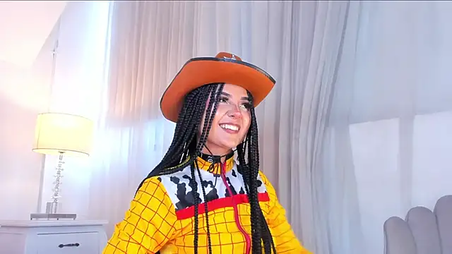 Emma Torres   online show from March 23, 12:20 pm