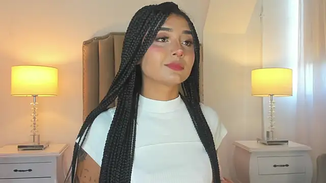 Emma Torres   online show from April 3, 12:25 pm