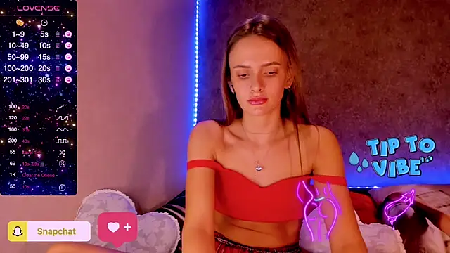 Snapshot of madina_taher chatting on February 26, 11:04 pm madina taher online show from February 26, 11:04 pm