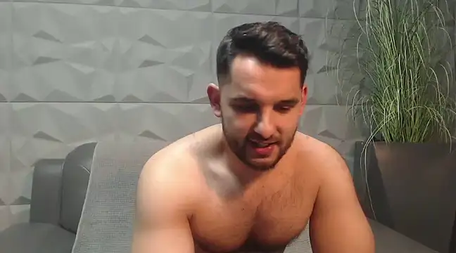 Antoniodiamond online show from February 3, 12:15 am