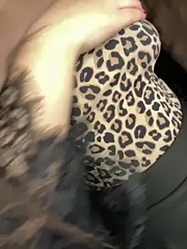 Var Kiss online show from March 8, 5:00 am