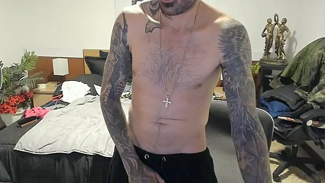 Snapshot of kaiser679_ chatting on December 22, 10:51 pm kaiser679 online show from December 22, 10:51 pm