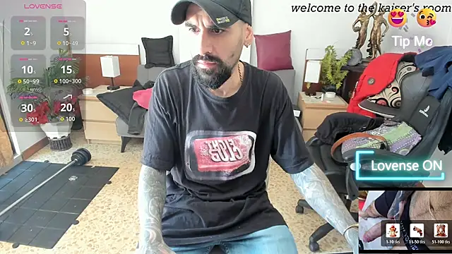 kaiser679  online show from April 9, 2:33 pm