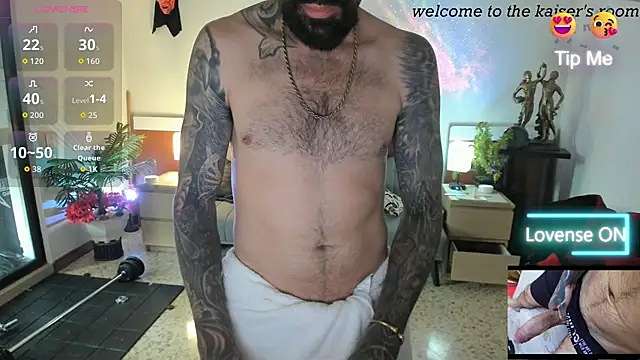 kaiser679  online show from April 10, 10:14 pm