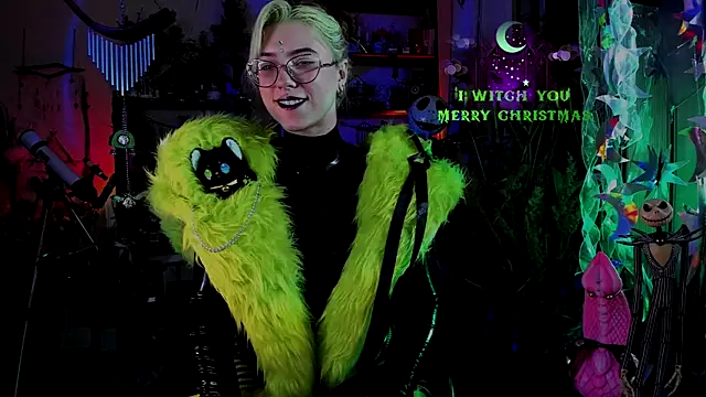 Snapshot of Scarlett_Wanner chatting on December 20, 8:12 pm Scarlett Wanner online show from December 20, 8:12 pm