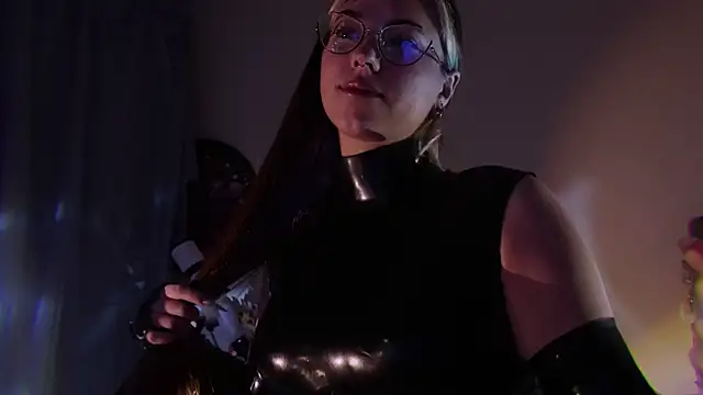 Snapshot of Scarlett_Wanner chatting on November 26, 8:10 pm Scarlett Wanner online show from November 26, 8:10 pm