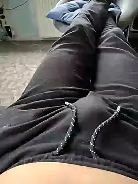 Snapshot of kiam471 chatting on February 5, 3:20 pm kiam471 online show from February 5, 3:20 pm