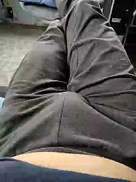 Snapshot of kiam471 chatting on February 7, 2:04 pm kiam471 online show from February 7, 2:04 pm