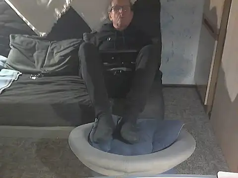 Snapshot of kiam471 chatting on March 12, 6:55 pm kiam471 online show from March 12, 6:55 pm