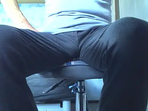 Snapshot of kiam471 chatting on September 15, 4:40 pm kiam471 online show from September 15, 4:40 pm