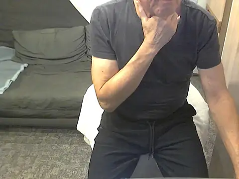 Snapshot of kiam471 chatting on November 18, 11:26 pm kiam471 online show from November 18, 11:26 pm