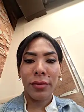 Doll Loren online show from November 17, 2:34 pm