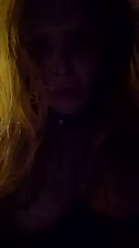Snapshot of hollyg221 chatting on May 24, 9:36 am hollyg221 online show from May 24, 9:36 am