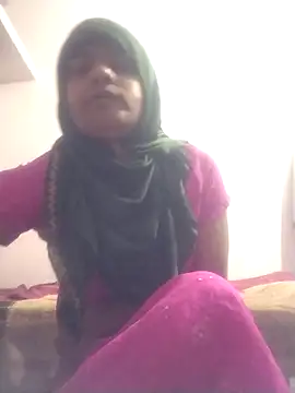 Snapshot of sonalicrossy chatting on May 8, 10:31 am sonalicrossy online show from May 8, 10:31 am