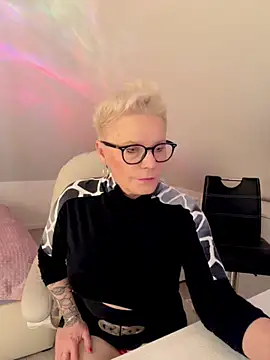 German Milf online show from March 8, 2:10 pm