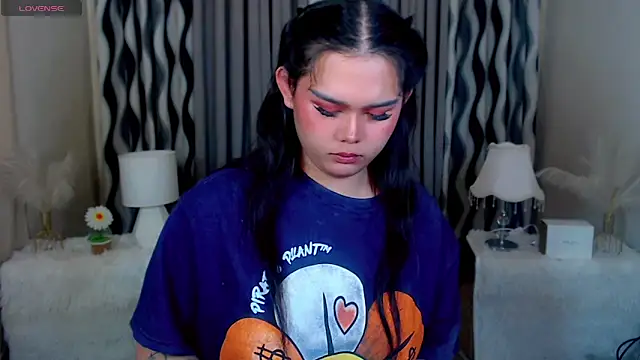 Snapshot of Ella_Fantasiax chatting on October 19, 6:36 am Ella Fantasiax online show from October 19, 6:36 am