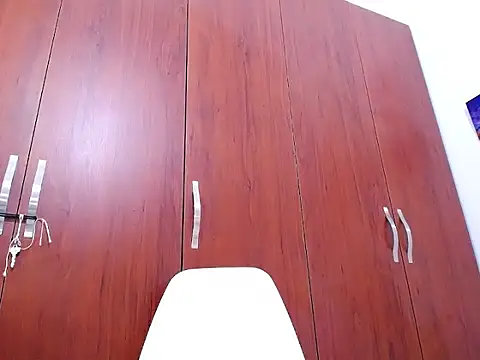 Snapshot of hornywife_ chatting on October 6, 6:27 pm hornywife online show from October 6, 6:27 pm