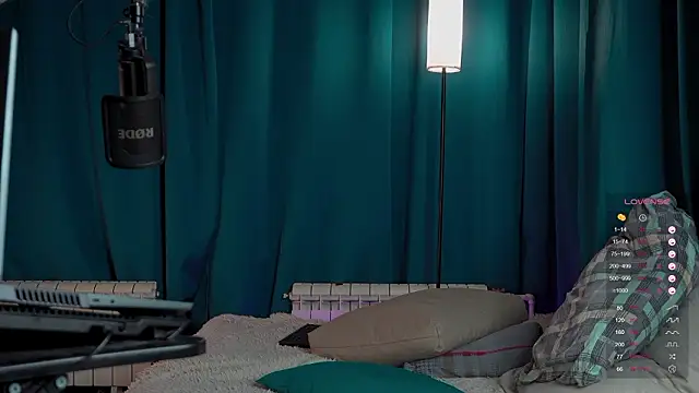 VIktorSecret online show from February 20, 4:42 am