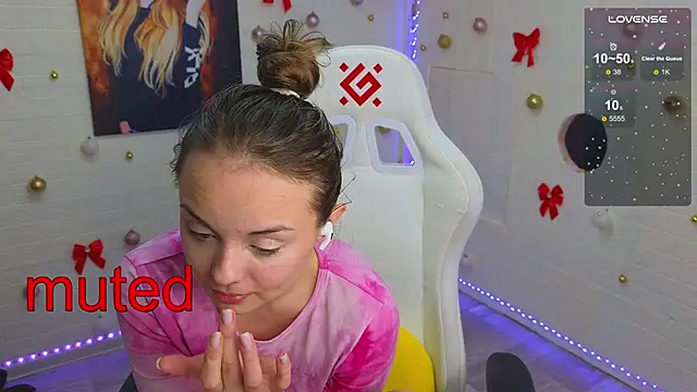 Misss Vikk online show from March 6, 5:20 pm