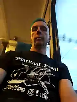 Snapshot of seelengleich chatting on February 12, 4:11 pm seelengleich online show from February 12, 4:11 pm